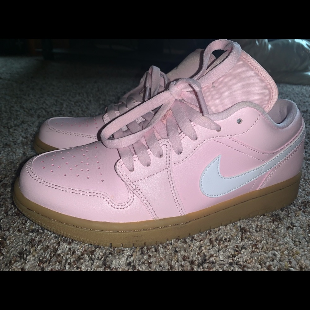 women’s air jordan 1 low arctic pink gum